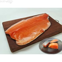 S75K 日本青森縣急凍海鱒魚柳(有皮，魚背帶有小量細骨，約1.00kg左右/邊)會員價HK$268.00/kg(價格以過磅為準)
